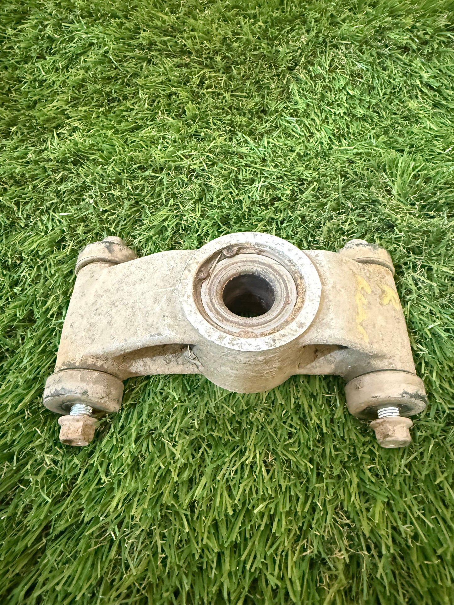 Kawasaki KVF 650 2014 rear right knuckle