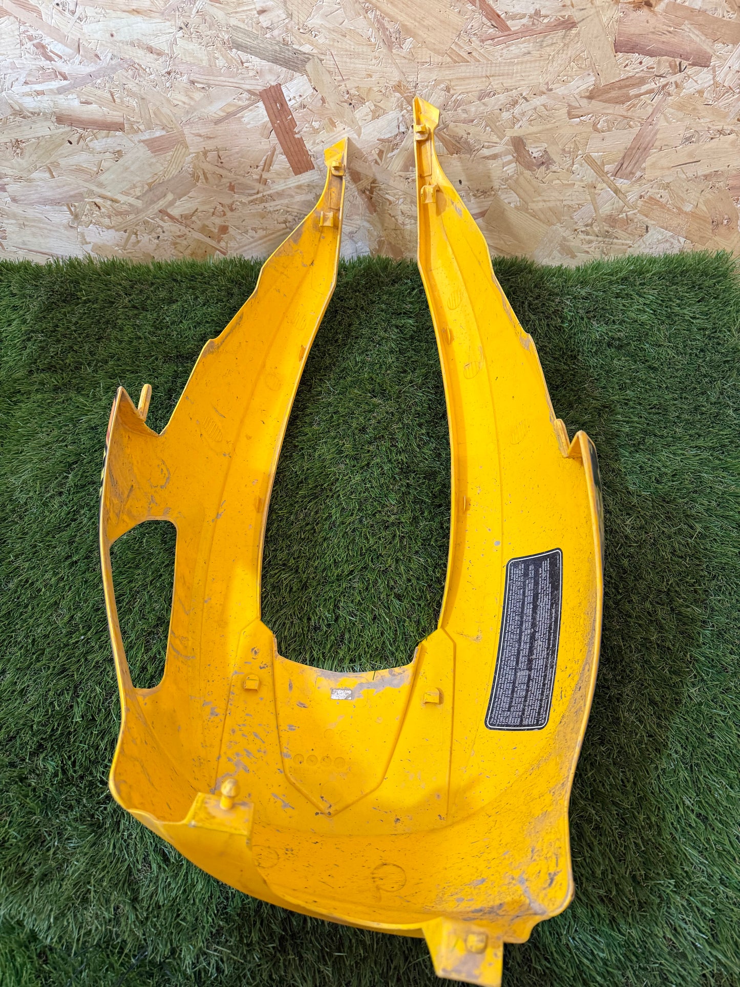Can-am renegade 800 2010 air box trim panel