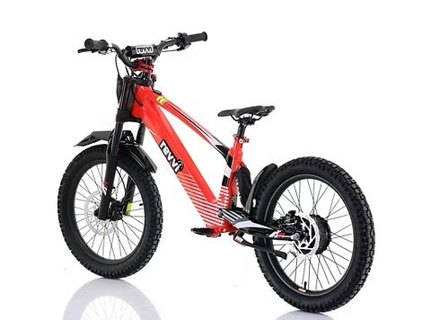 Revvi 20” red
