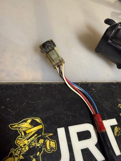 Can-am renegade 800 2010 throttle handle switch