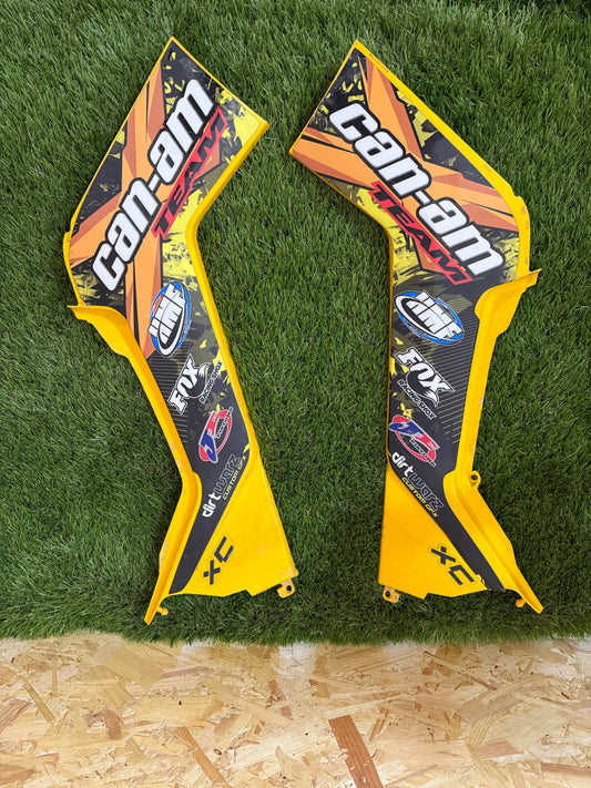 Can-am renegade 800 2010 side plastic fairing panel