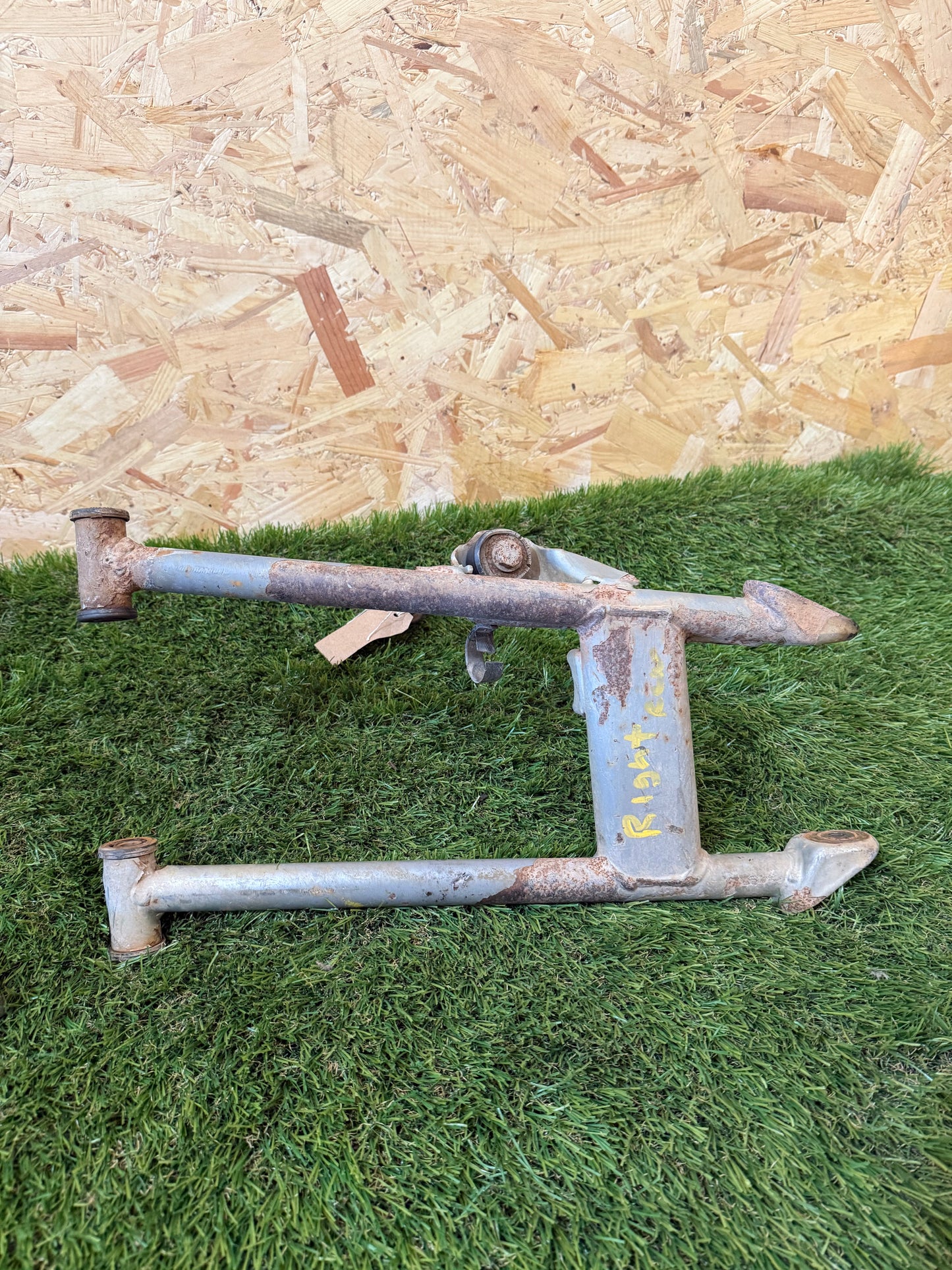 Polaris scrambler 1000 xp 2017 right rear arm