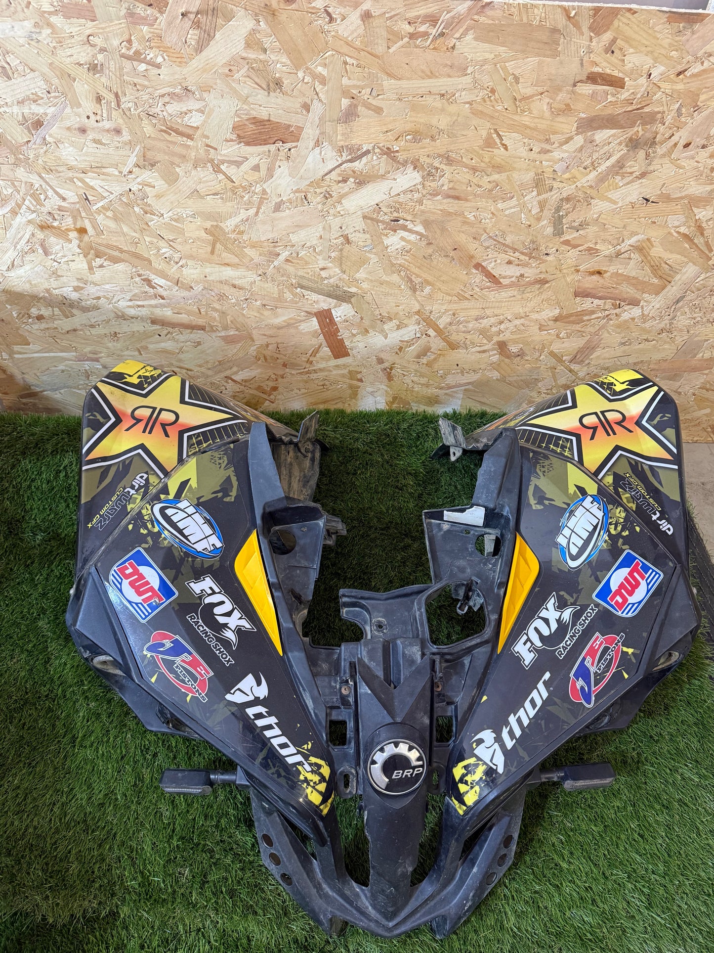Can-am renegade 800 2010 front plastic fairing