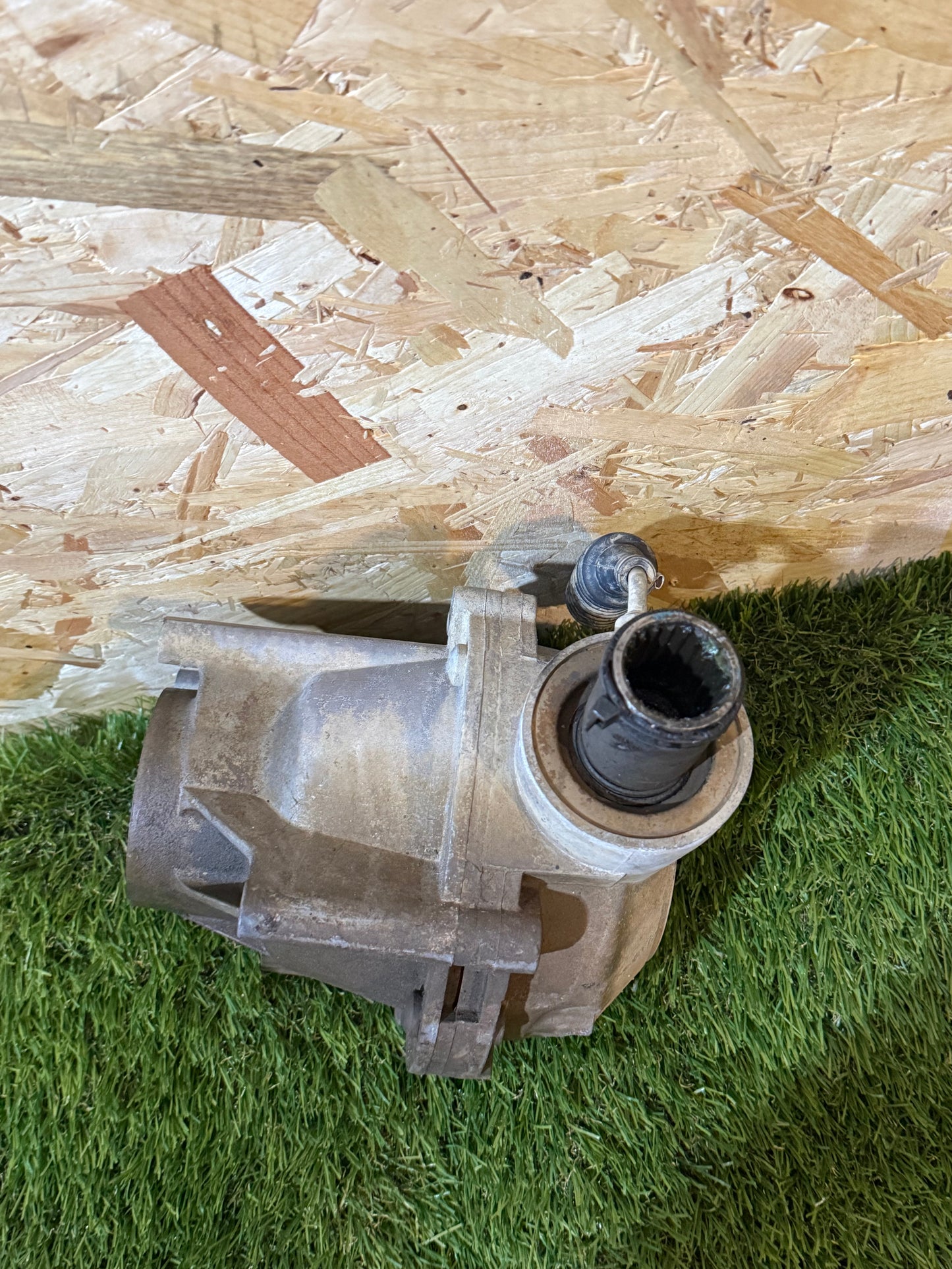 Can-am renegade 800 2010 front differential/diff