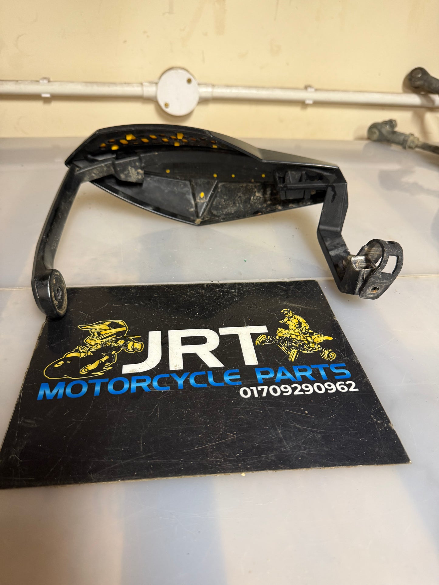 Can-am renegade 800 2010 hand guard
