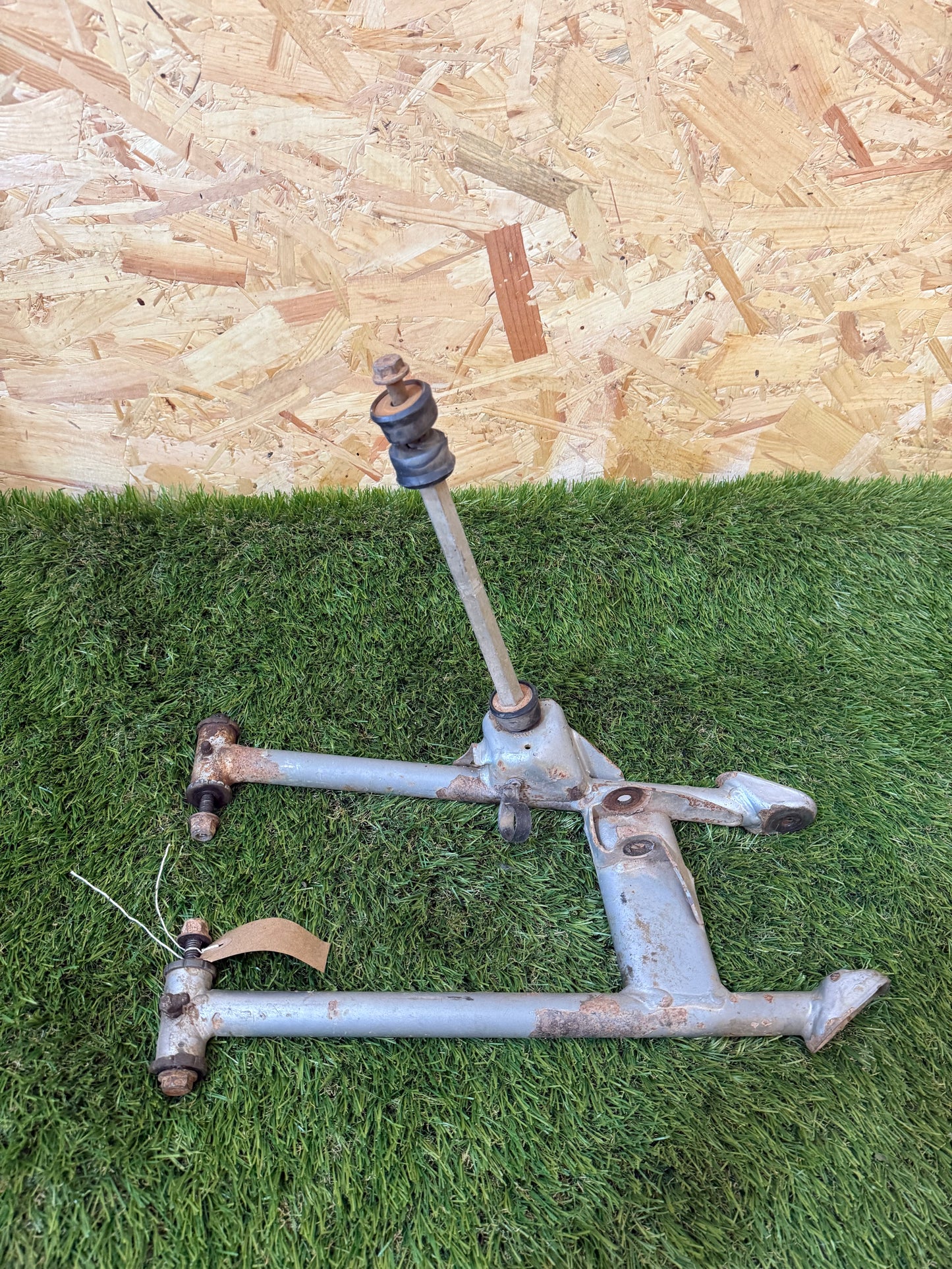 Polaris scrambler 1000 xp 2017 left rear arm