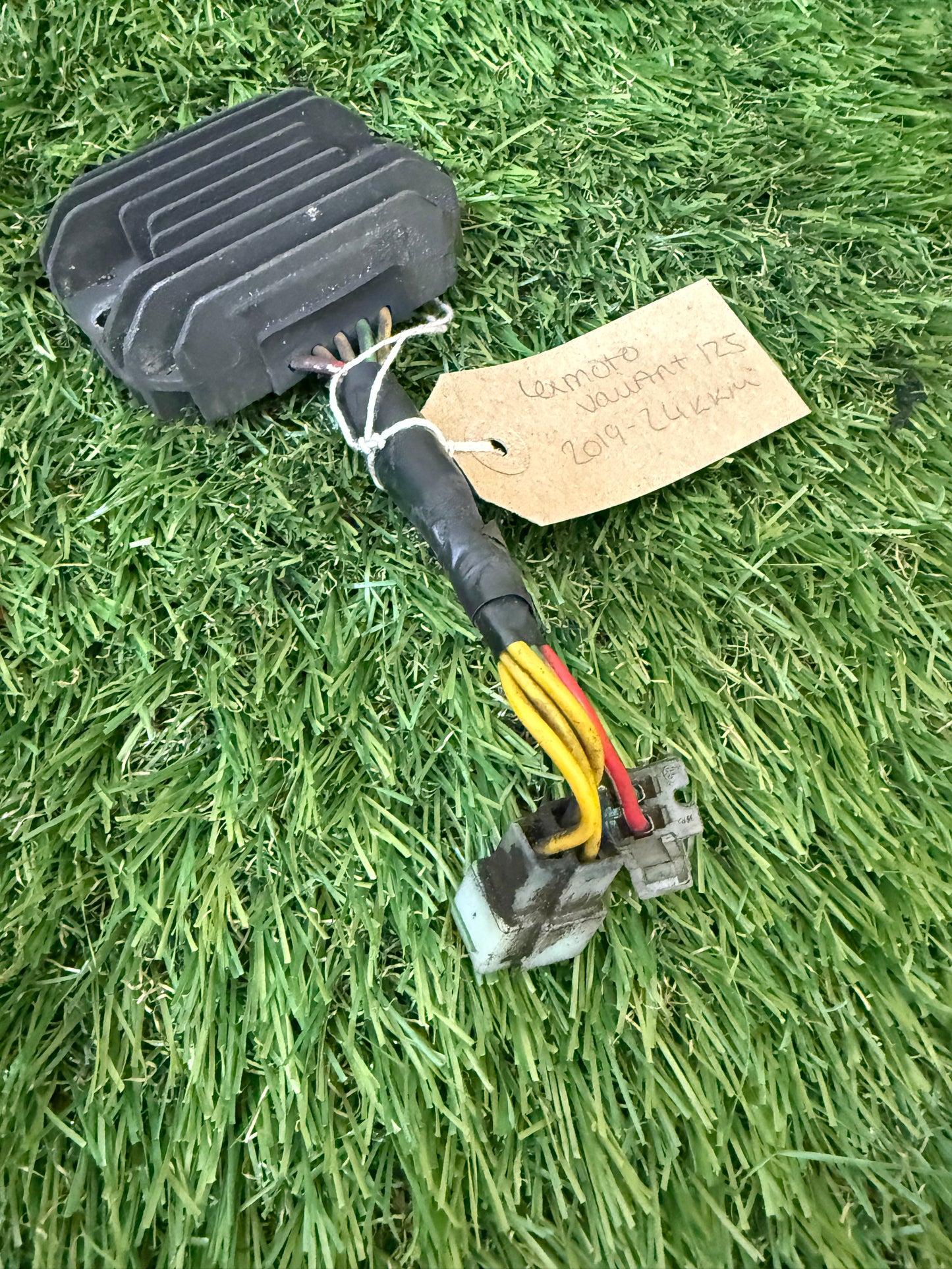 Lexmoto valiant 125 2019-24k km regulator
