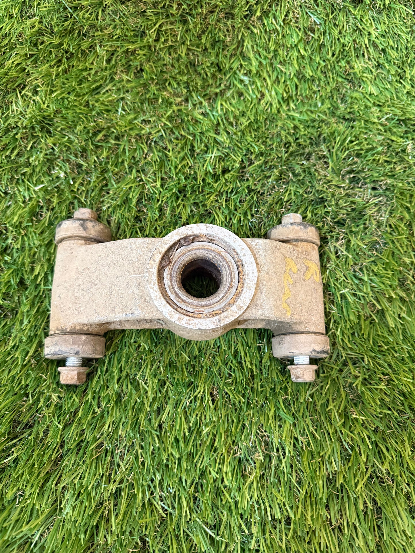 Kawasaki KVF 650 2014 rear right knuckle