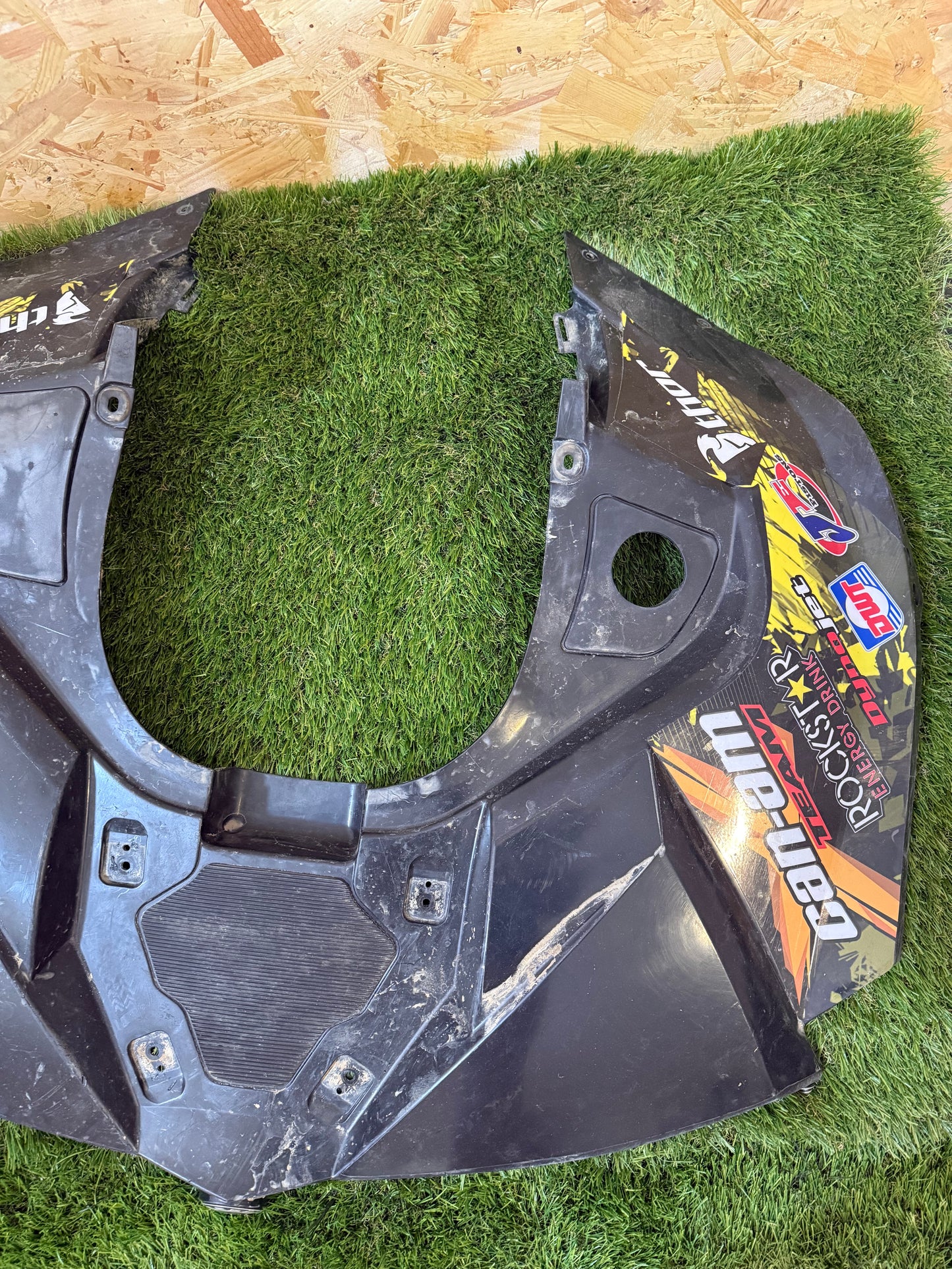 Can-am renegade 800 2010 rear plastic fairing panel