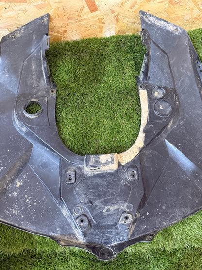 Can-am renegade 800 2010 rear plastic fairing panel