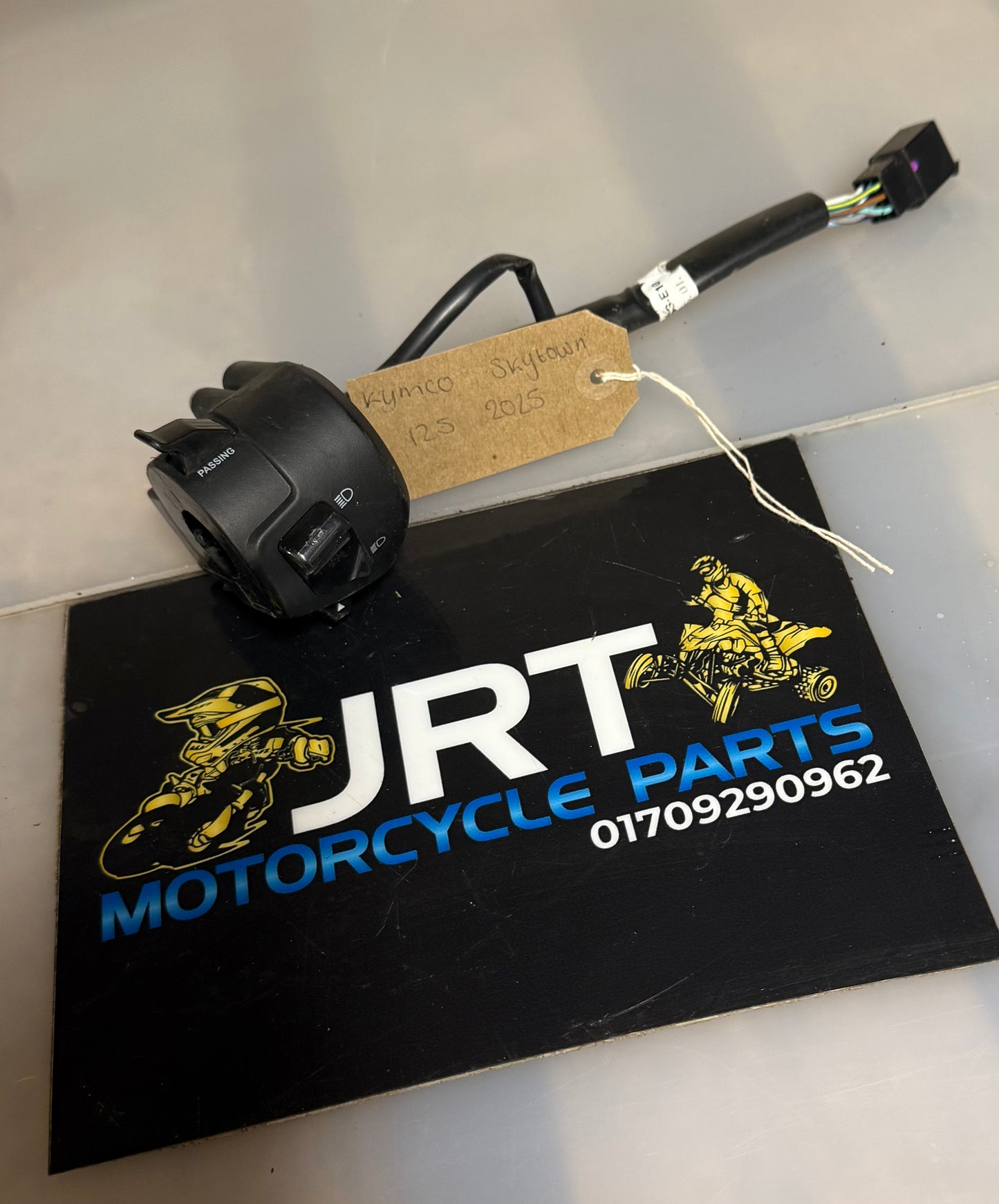 Kymco Skytown 125 Left switch