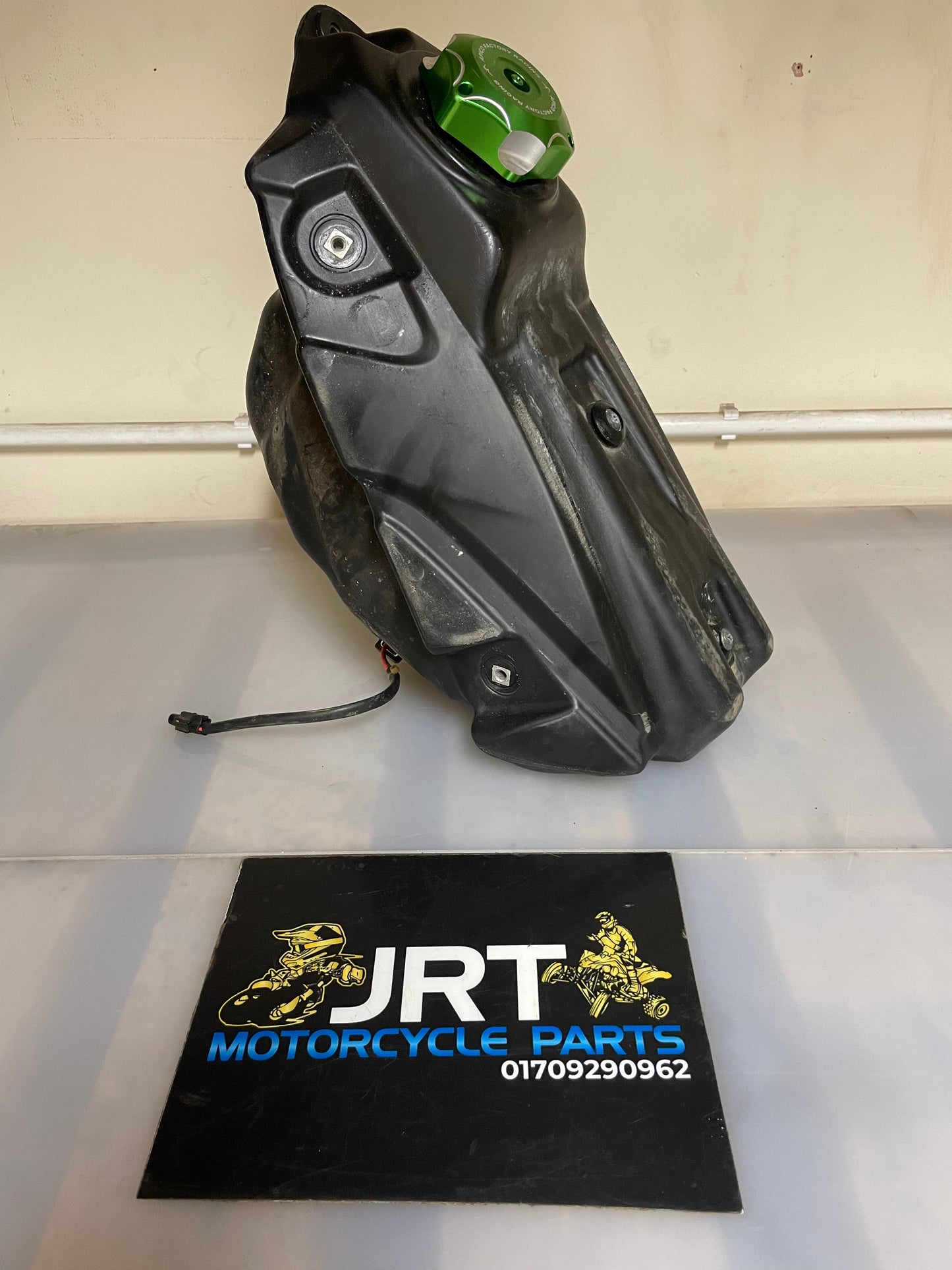 Kawasaki KXF 250 2011 fuel tank & pump