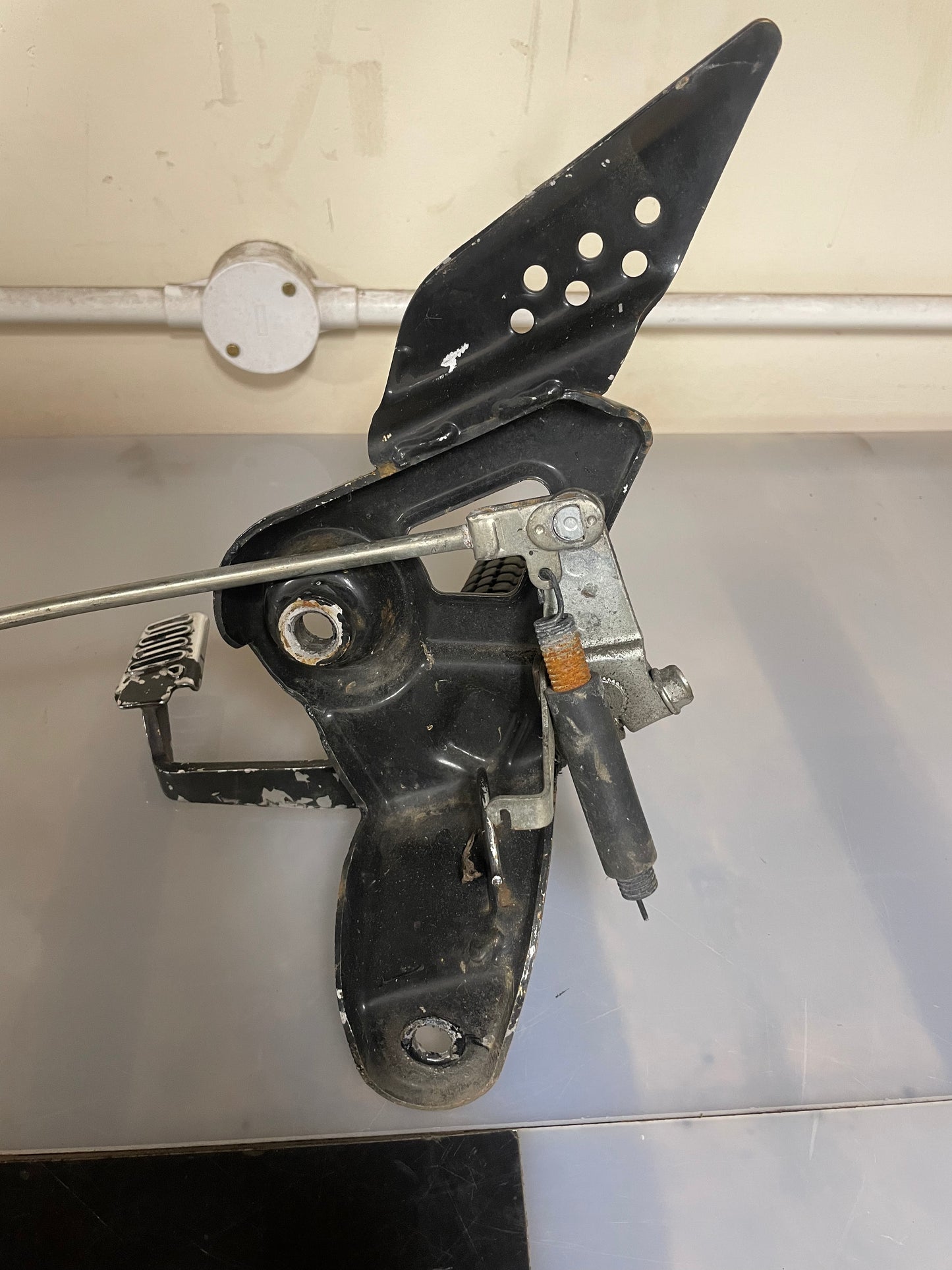 Honda CBF125 right foot peg & brake lever 2009 CBF 125