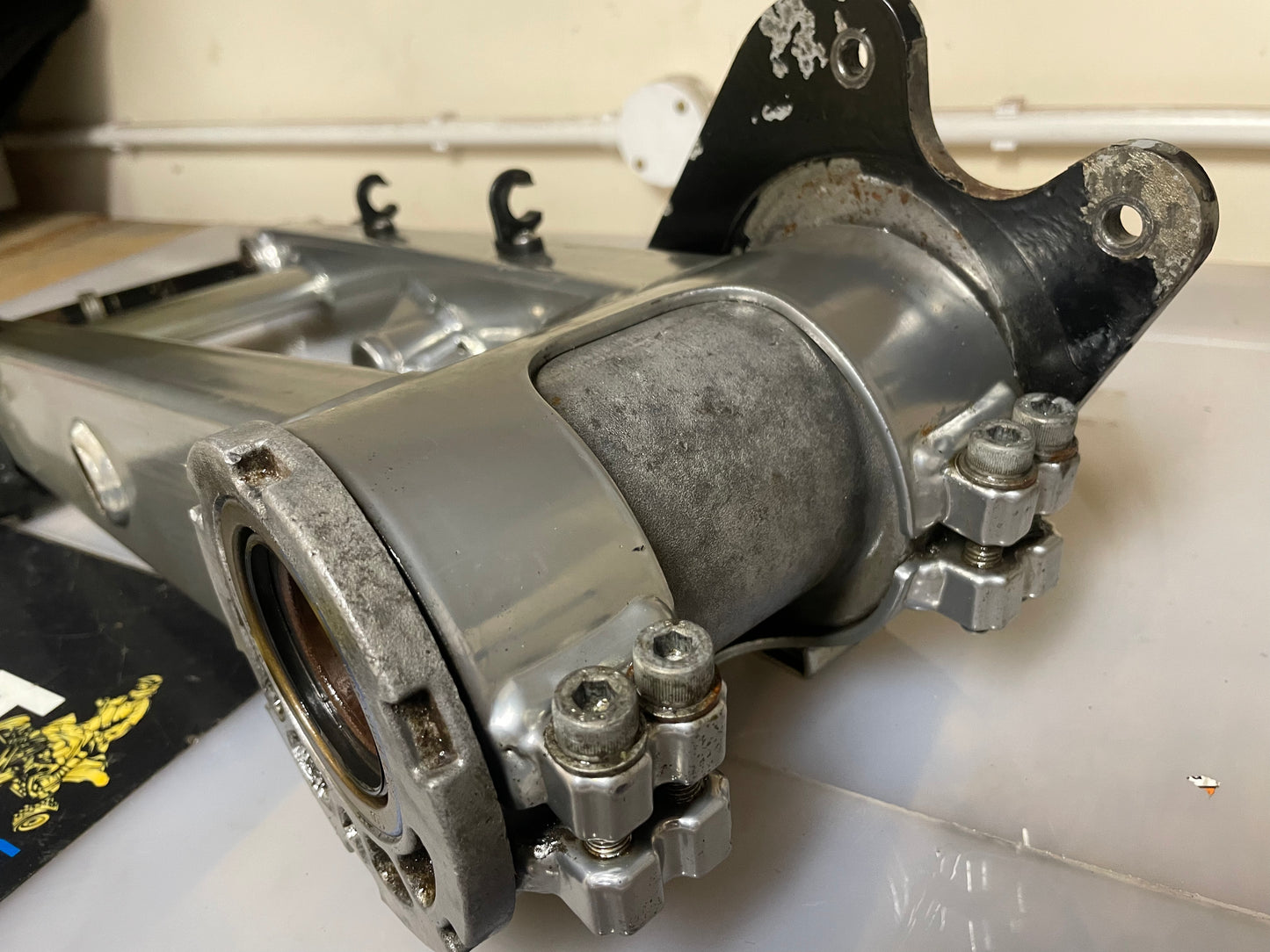 KTM XC 450 quad swing arm carrier & shims