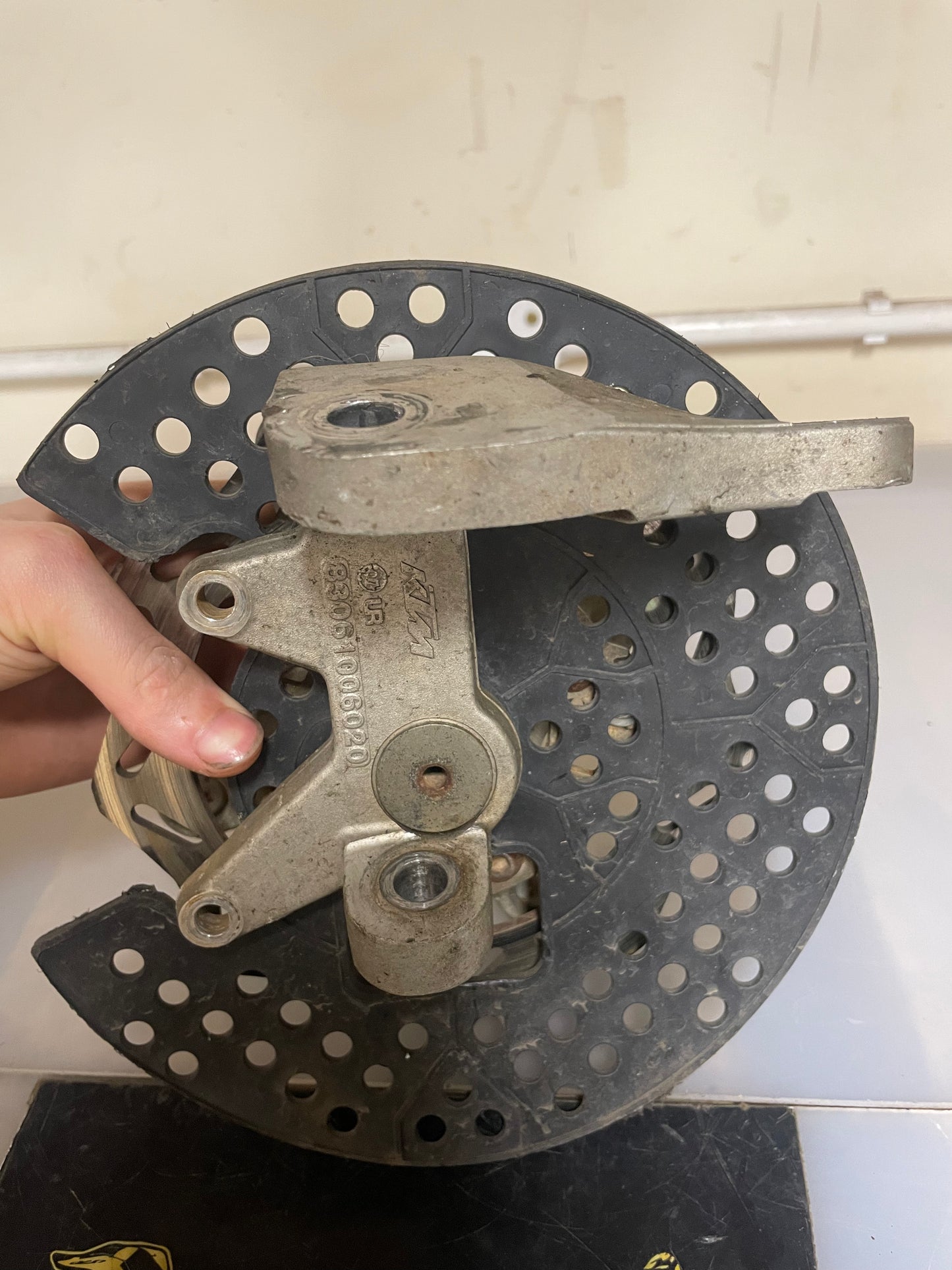 KTM XC 450 front Right hub 2009 ATV quad complete