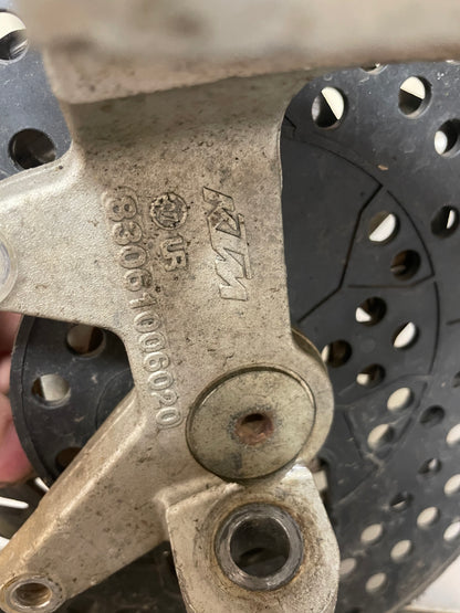 KTM XC 450 front Right hub 2009 ATV quad complete