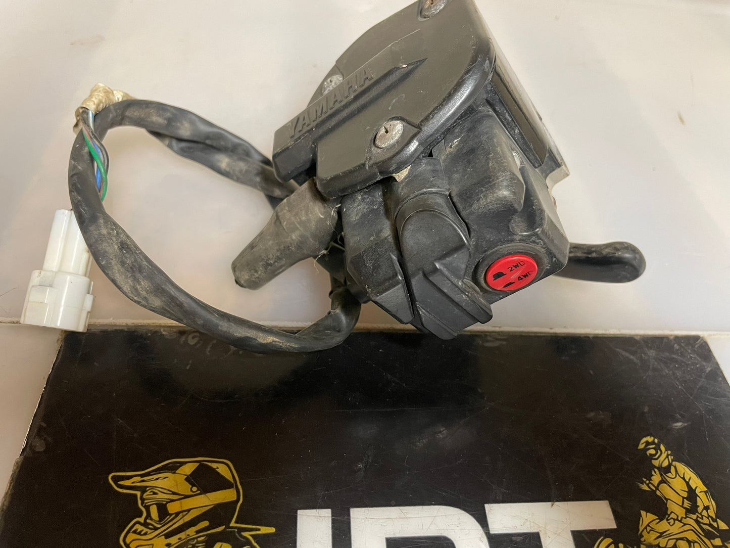 Yamaha Grizzly 700 2016 Throttle & 4x4 switch