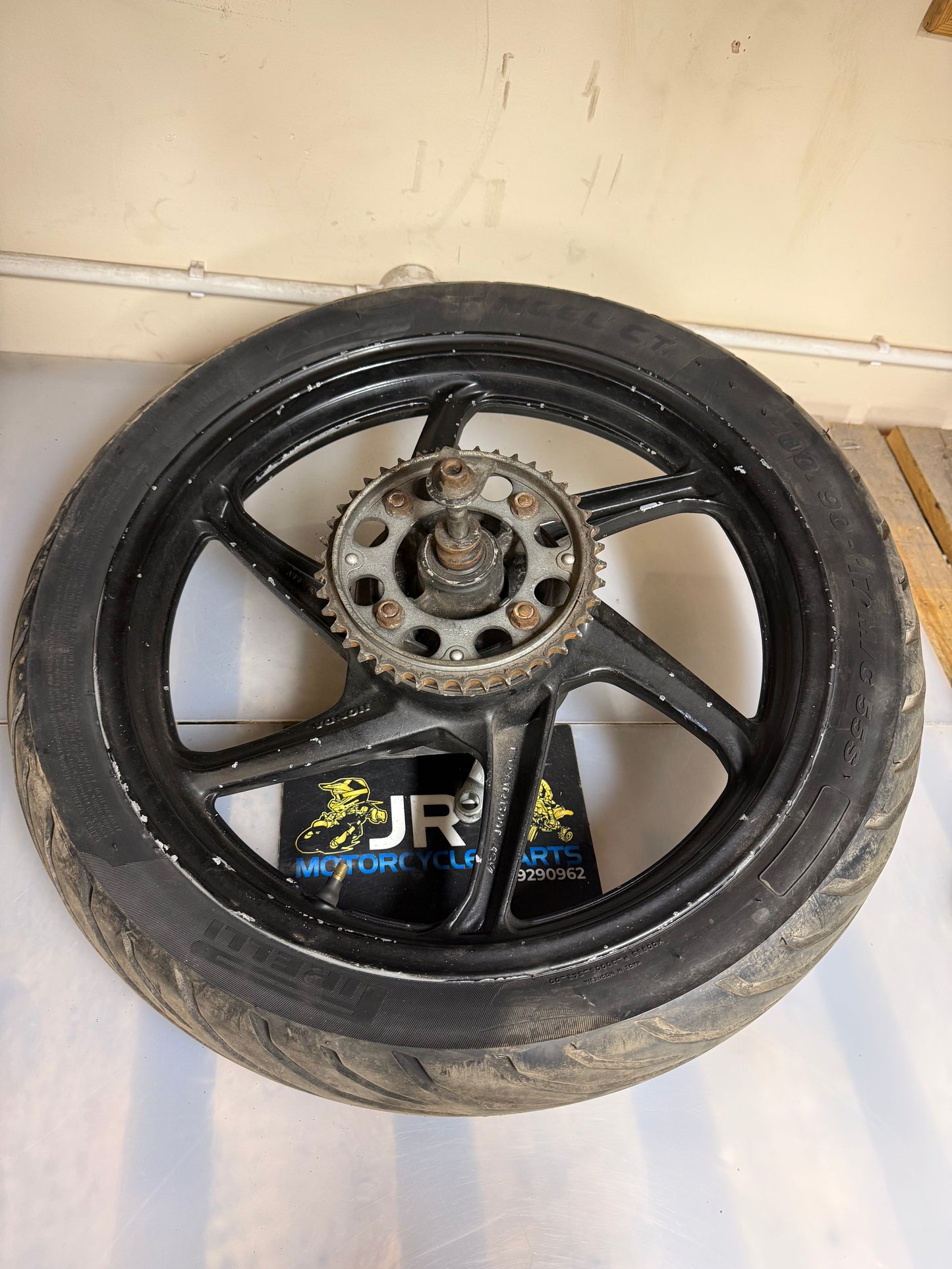 Honda CBF 125 2009 front wheel
