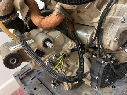Cam-am Outlander 1000 max XTP engine & transmission