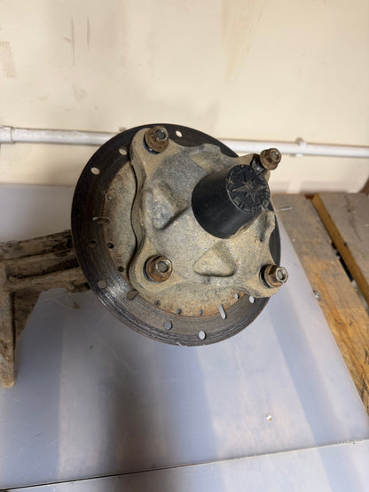 Polaris sportsman 500 H.O 2006 right hand suspension and Hub