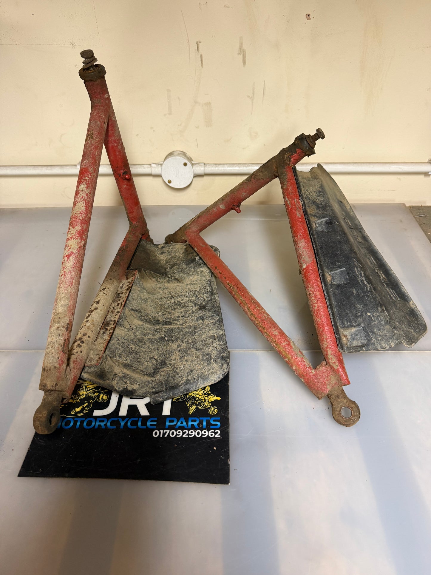 Polaris sportsman 500 H.O 2006 bottom arms as a pair