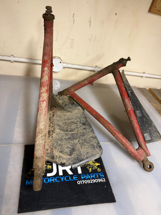 Polaris sportsman 500 H.O 2006 bottom arms as a pair