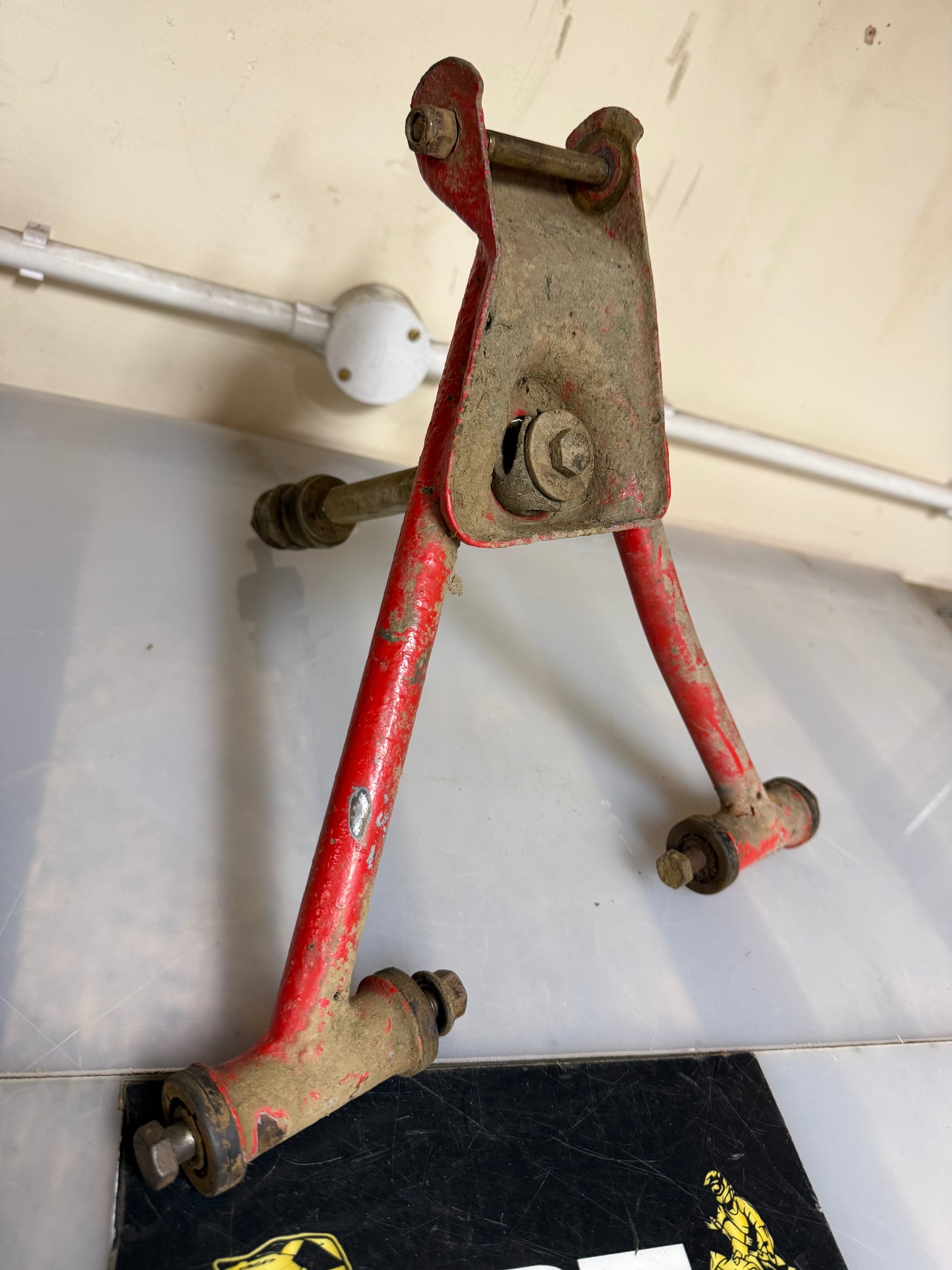 Polaris sportsman 500 H.O 2006 lower rear arm