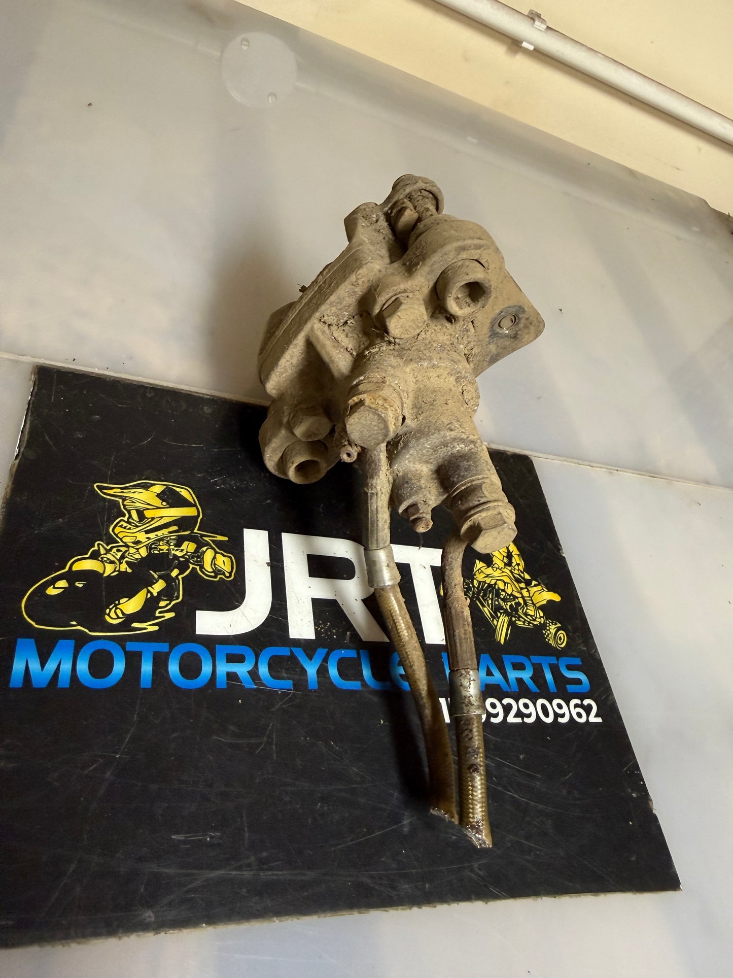 Polaris sportsman 500 H.O 2006 rear calliper
