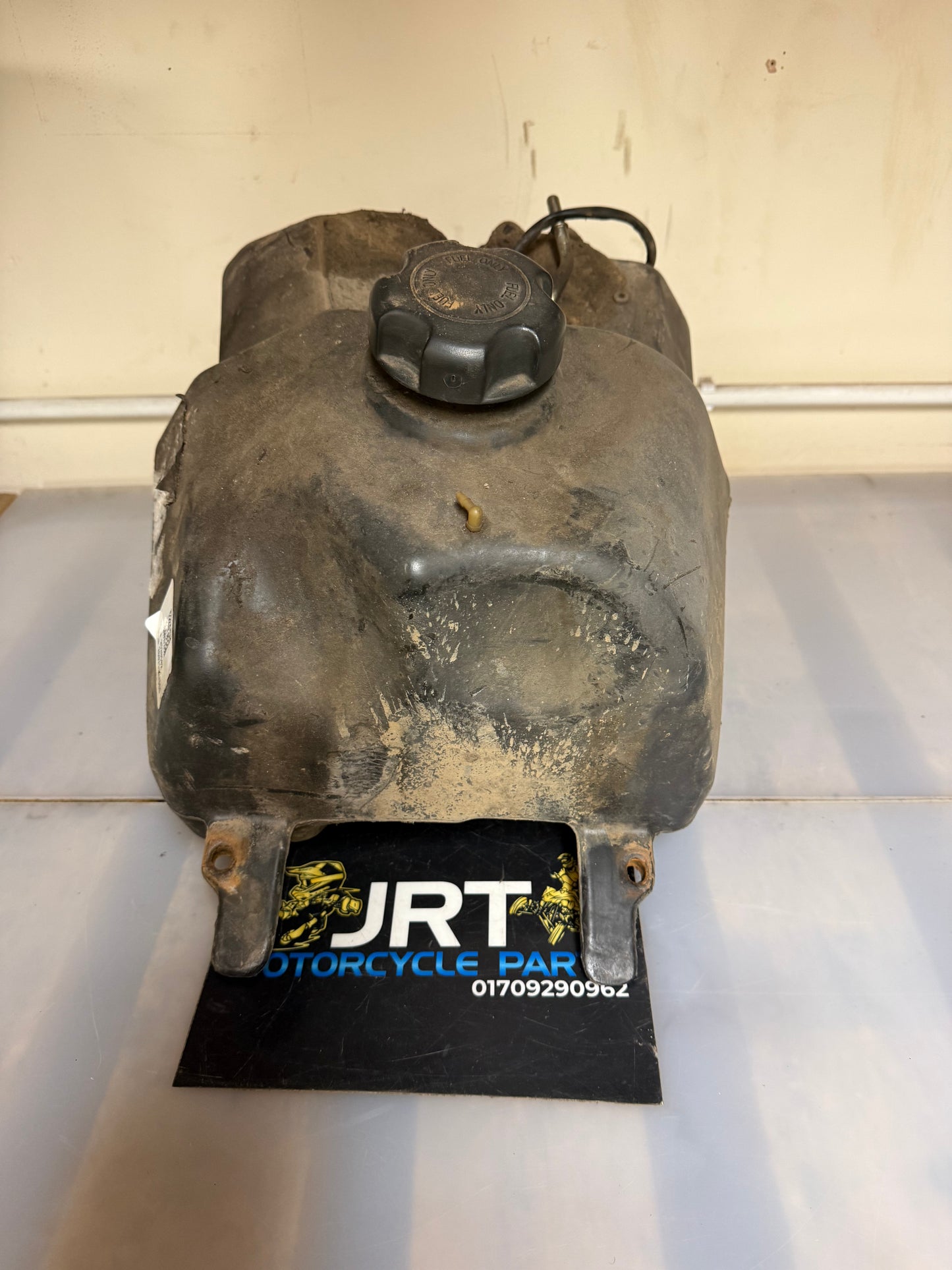 Polaris sportsman 500 H.O 2006 fuel tank with pump