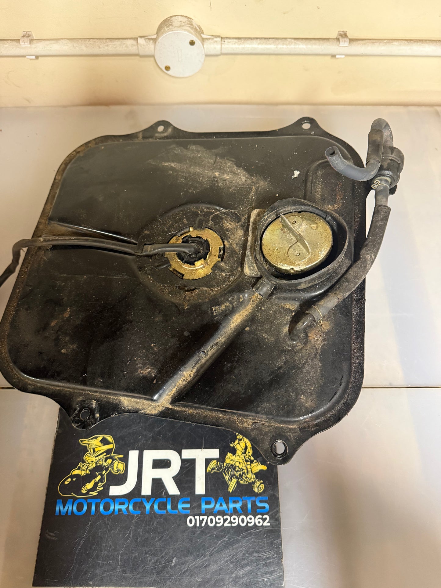 Sym jet 50 2008 fuel tank