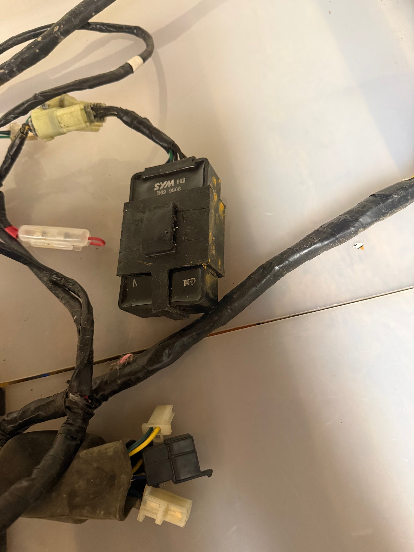 Sym jet 50 2008 wiring loom