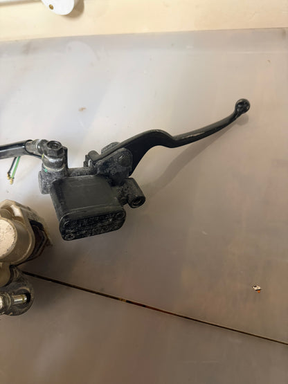 Sym jet 50 2008 front brake