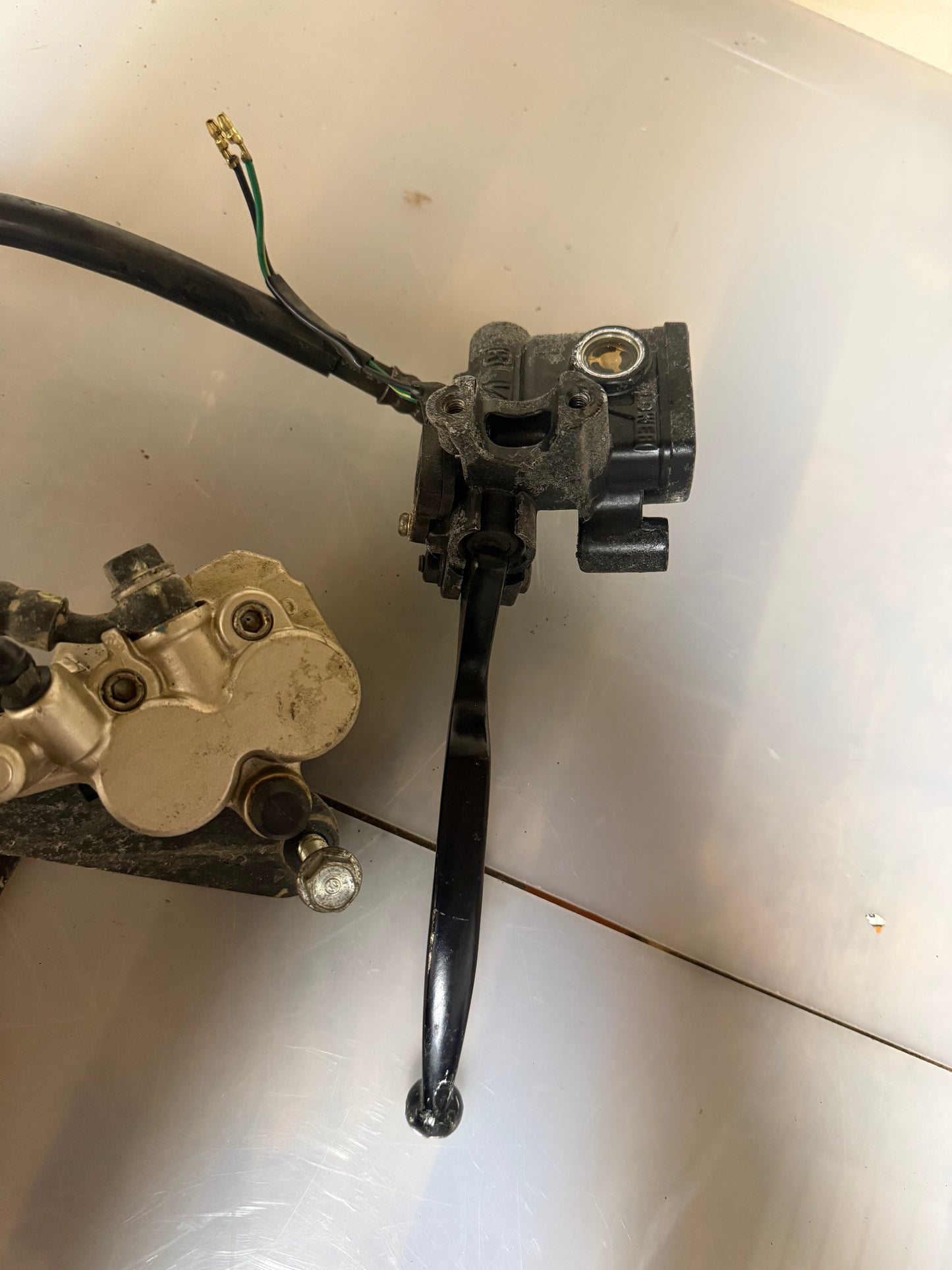 Sym jet 50 2008 front brake