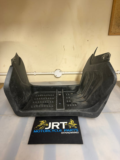 Yamaha YFM 90 2018 left hand footwell plastic