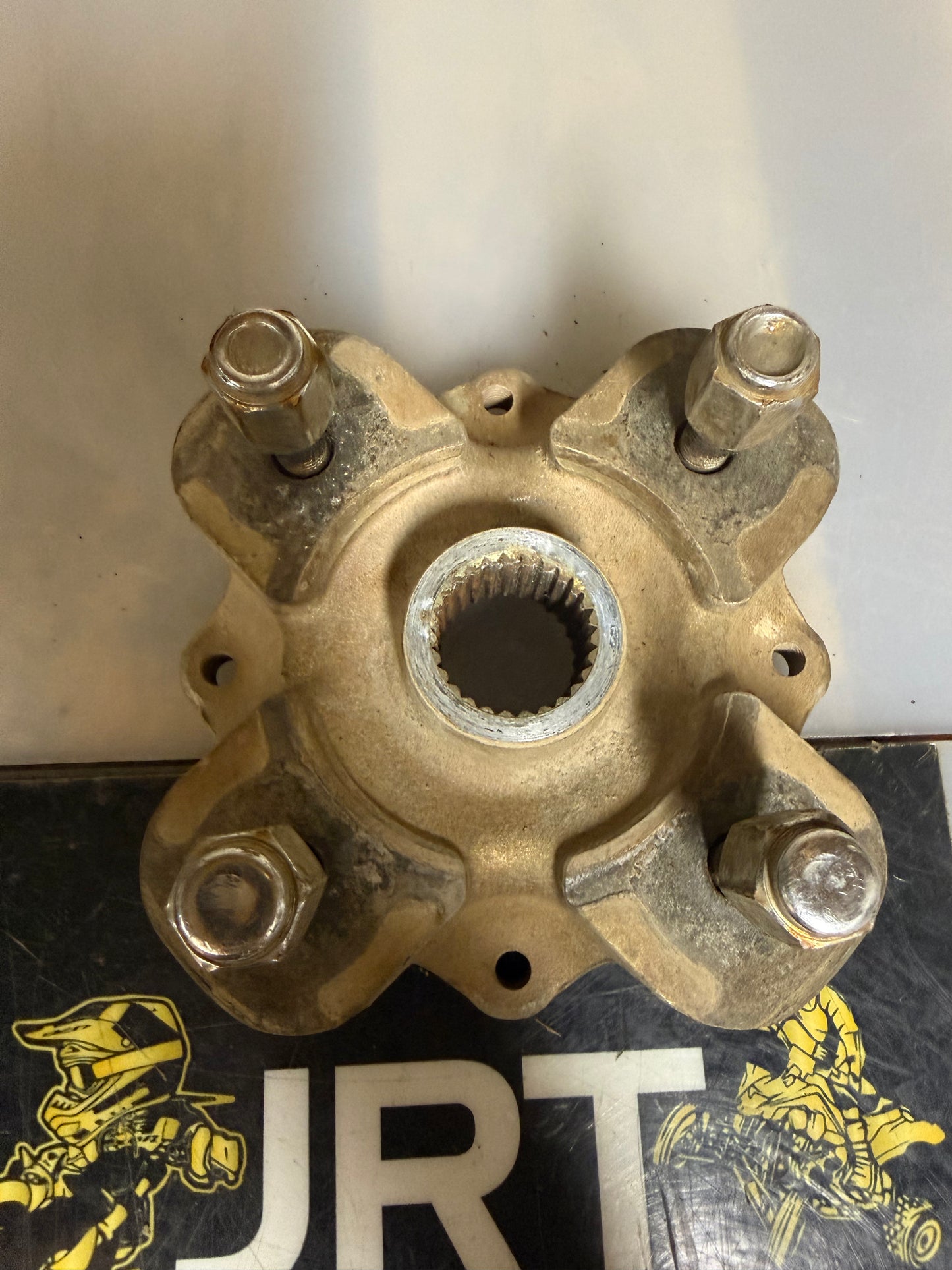 Yamaha Kodiak 700 2020 rear right hub