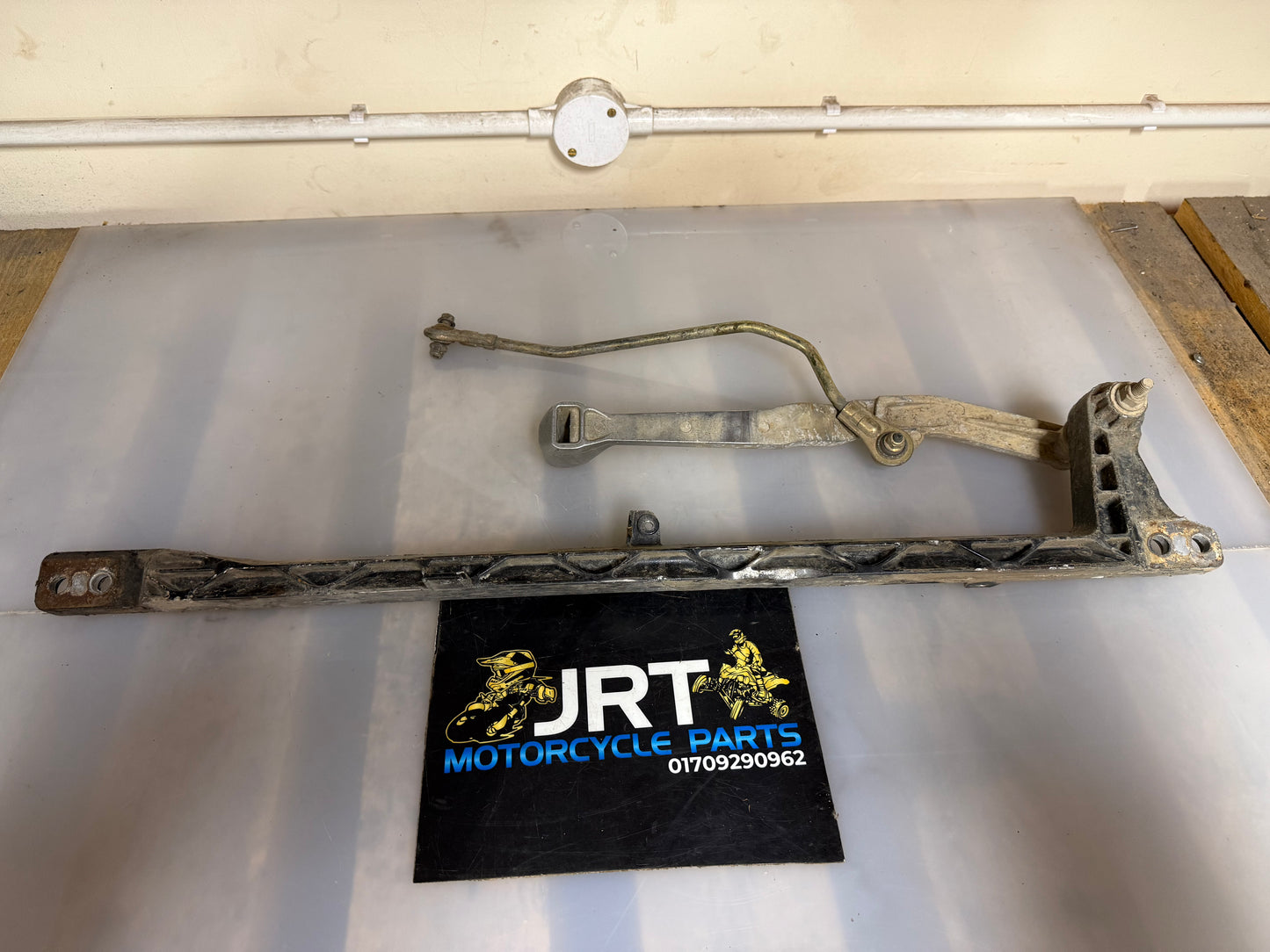 Polaris scrambler 1000 XP gear shifter and frame mount