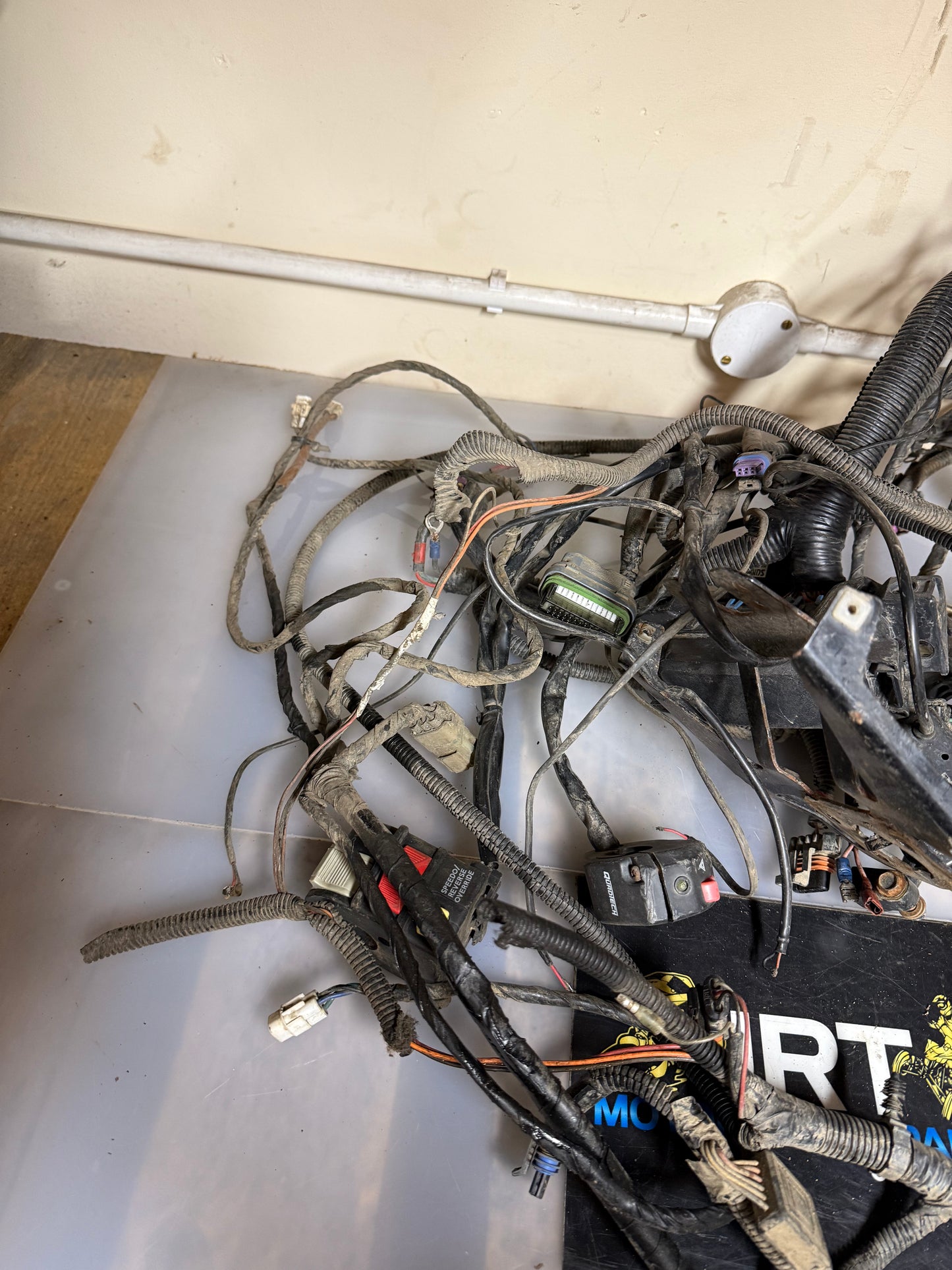 Polaris scrambler 1000 XP 2014 wiring loom