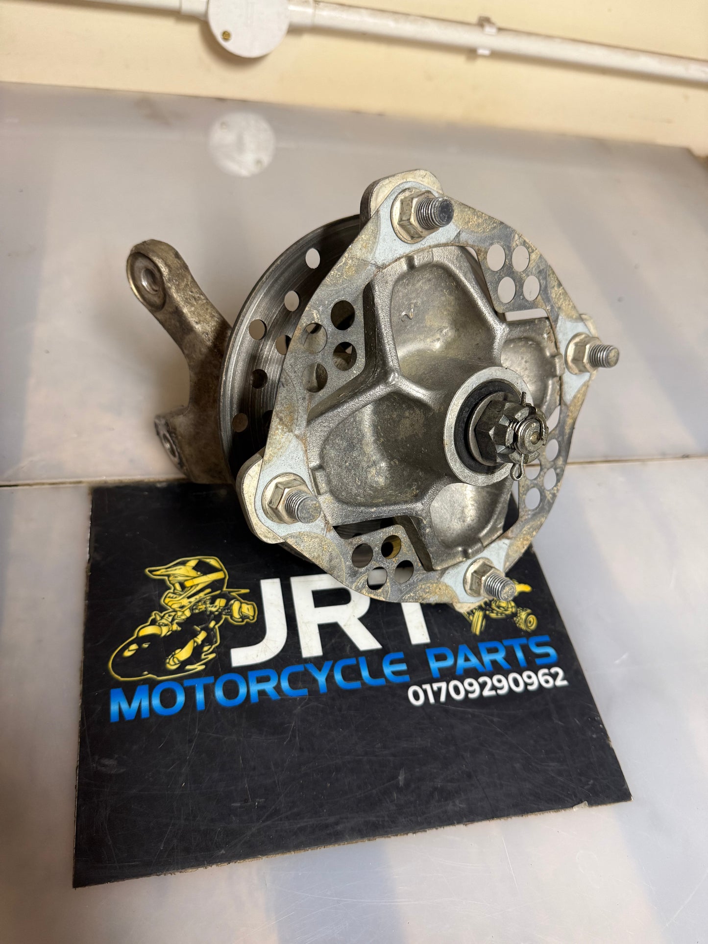 Yamaha raptor 700 2011 front right complete hub