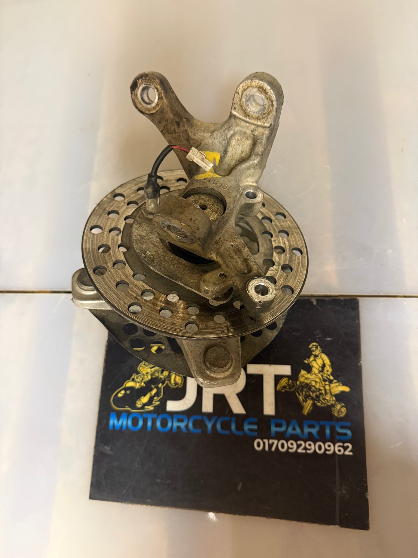 Yamaha raptor 700 2011 front right complete hub